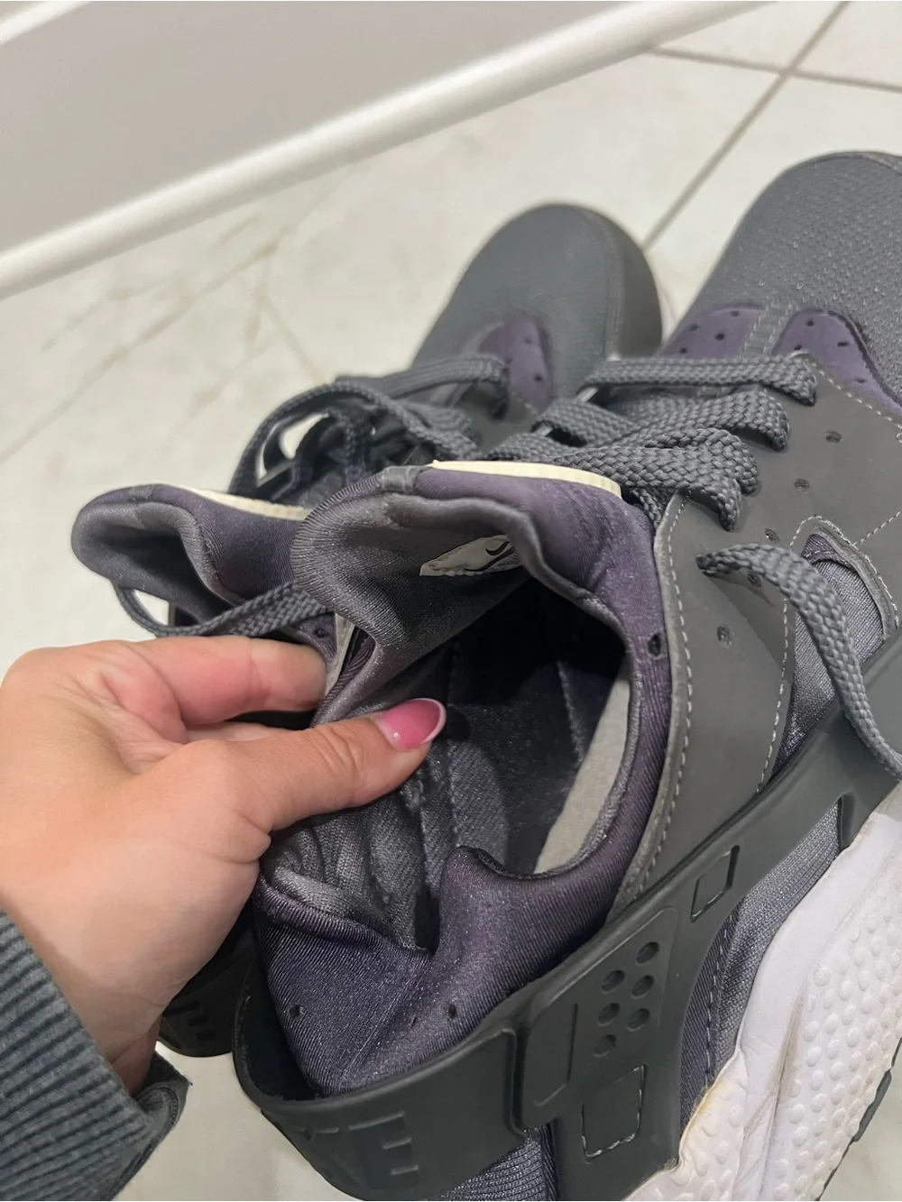 Nike Air Huarache 'Dark Grey' Sneakers Size 11.5 US